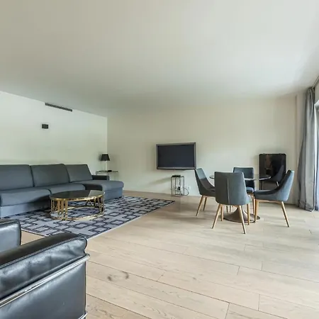 Foch Triomphe Apartment *